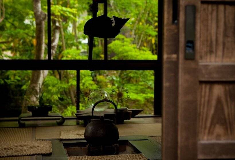 Отель Yufuin Hoteiya