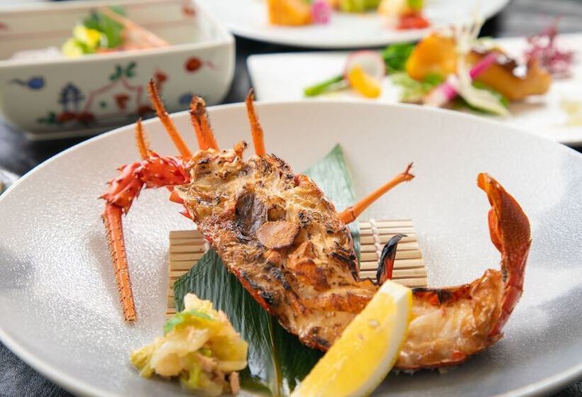 Отель Yufuin Hoteiya