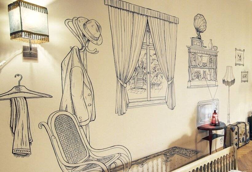 Lavender Circus Hostel, Doubles & Ensuites