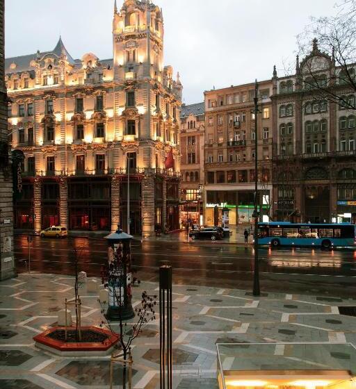 簡易ホテル Maverick Ensuites