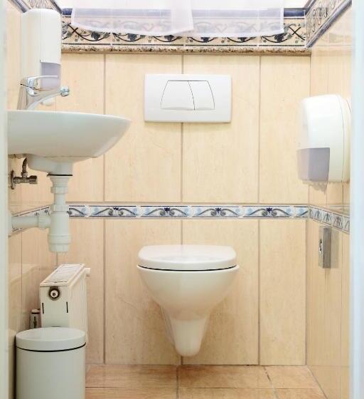 簡易ホテル Maverick Ensuites