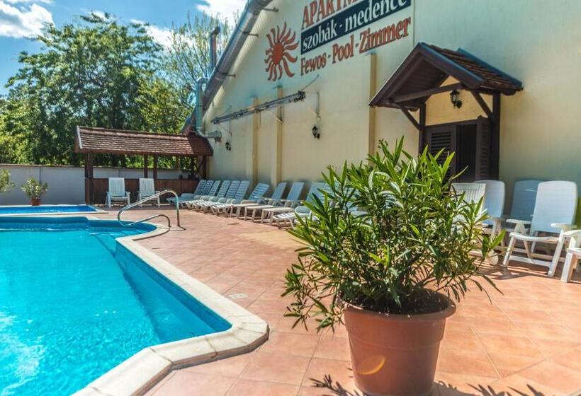 Pater Apartments And Rooms