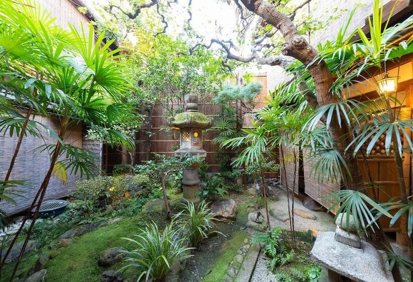 ریوکان Izuyasu Traditional Kyoto Inn Serving Kyoto Cuisine