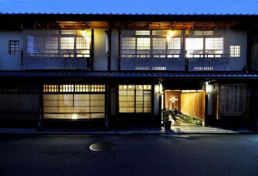 ریوکان Izuyasu Traditional Kyoto Inn Serving Kyoto Cuisine