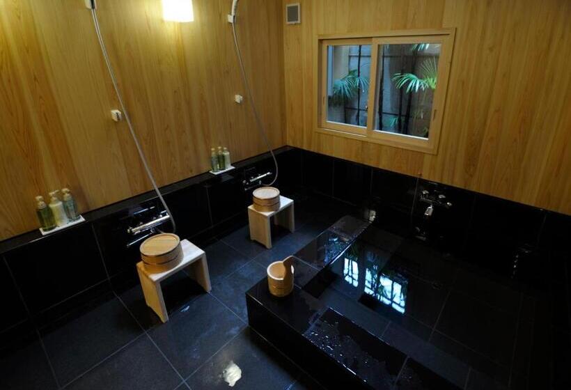 ریوکان Izuyasu Traditional Kyoto Inn Serving Kyoto Cuisine