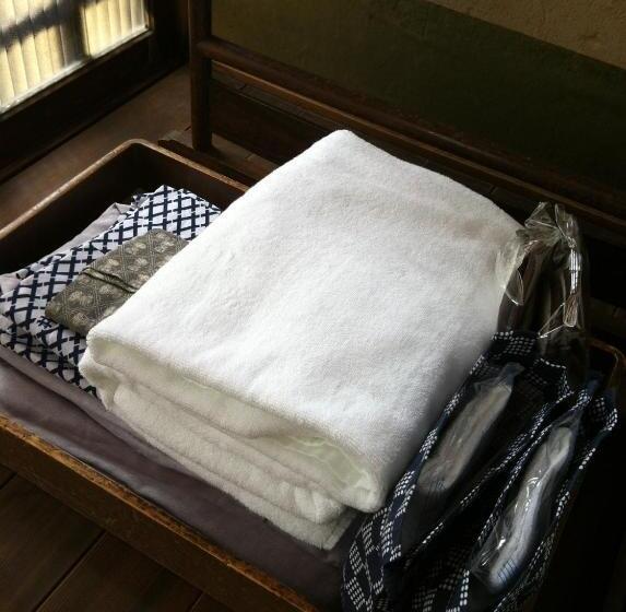 ریوکان Izuyasu Traditional Kyoto Inn Serving Kyoto Cuisine