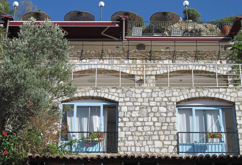 Serena Suites Aparthotel