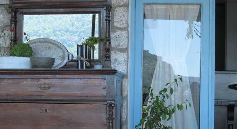 Serena Suites Aparthotel