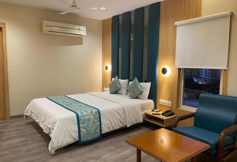 בית מלון כפרי Apex International