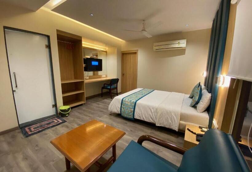 בית מלון כפרי Apex International