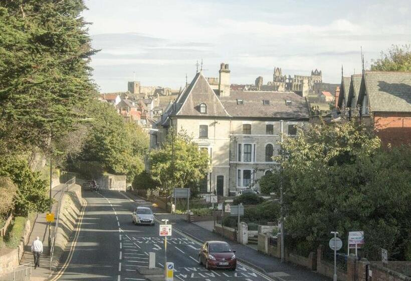 민박 Arundel House