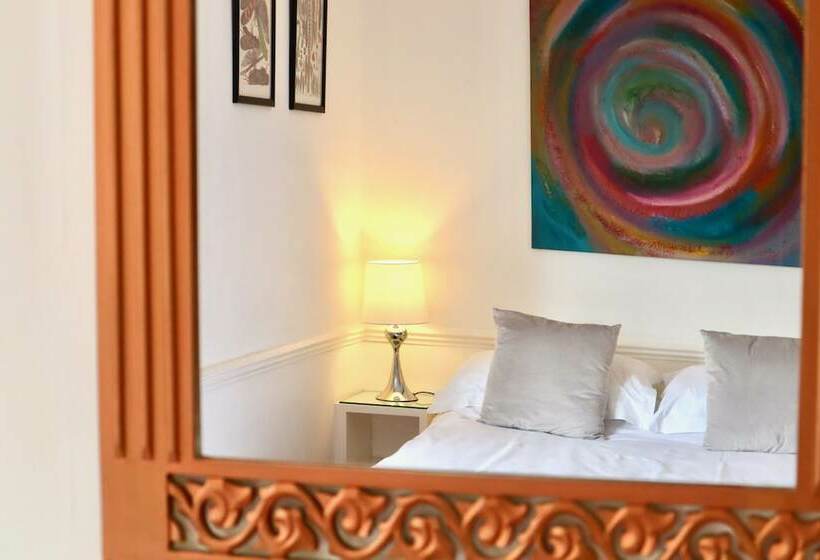 ベッドアンドブレックファースト Colson House