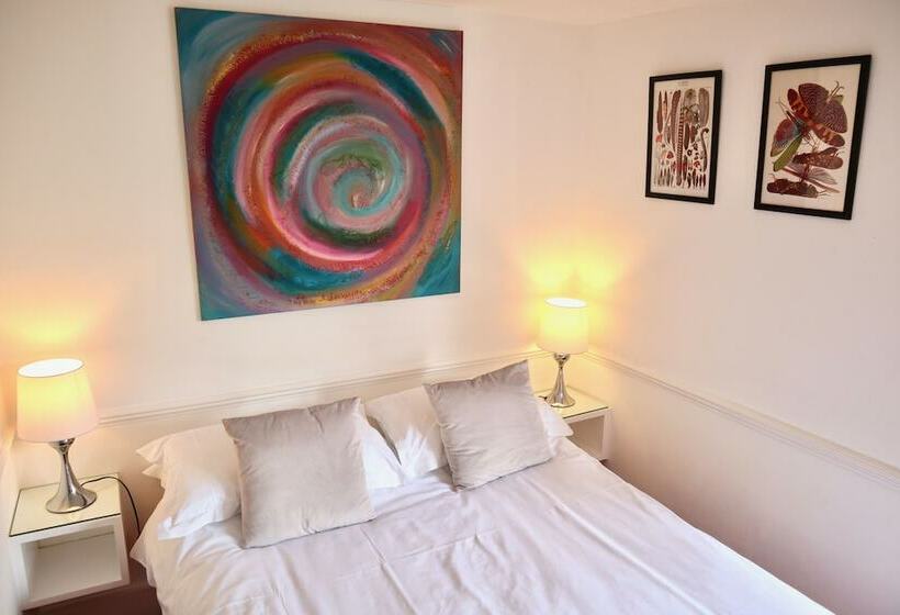 ベッドアンドブレックファースト Colson House