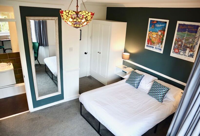 ベッドアンドブレックファースト Colson House