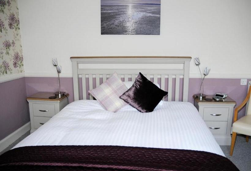 مبيت وإفطار Douglas House