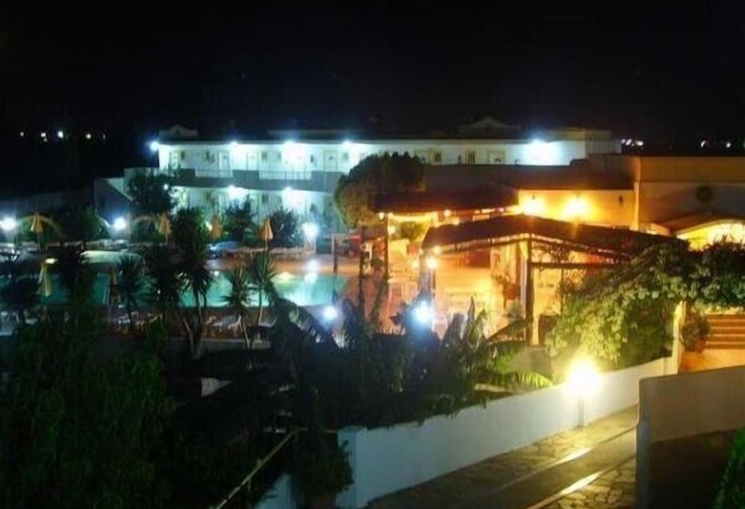 Fili Hotel Apartments