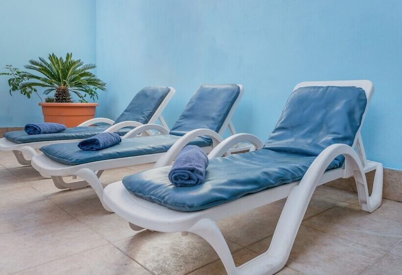 Qawra Point Holiday Complex