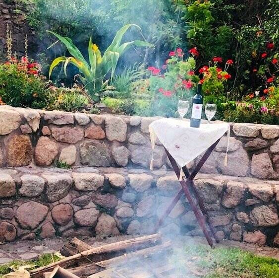 هتل Agustos Urubamba