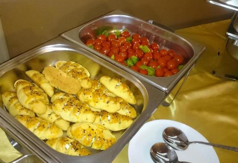 فندق Ata Lagoon Beach