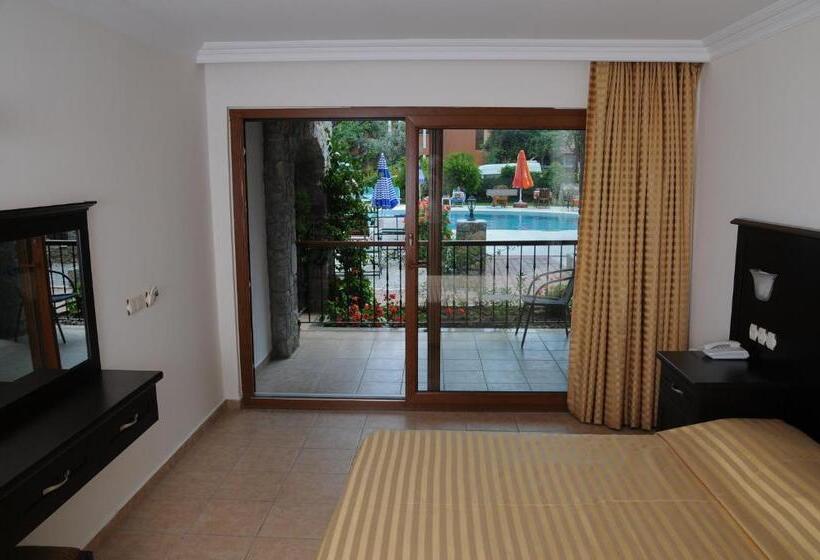 هتل Ata Lagoon Beach