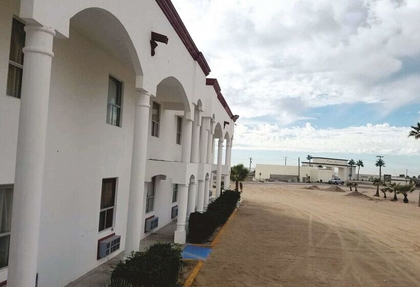 Laos Mar Hotel & Suites