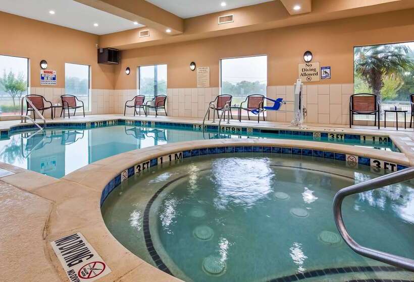 فندق Best Western Plus Burleson Inn & Suites