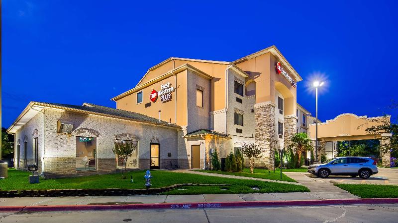 فندق Best Western Plus Burleson Inn & Suites