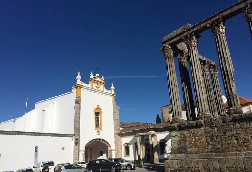 هتل Casa Do Plátano   Arraiolos