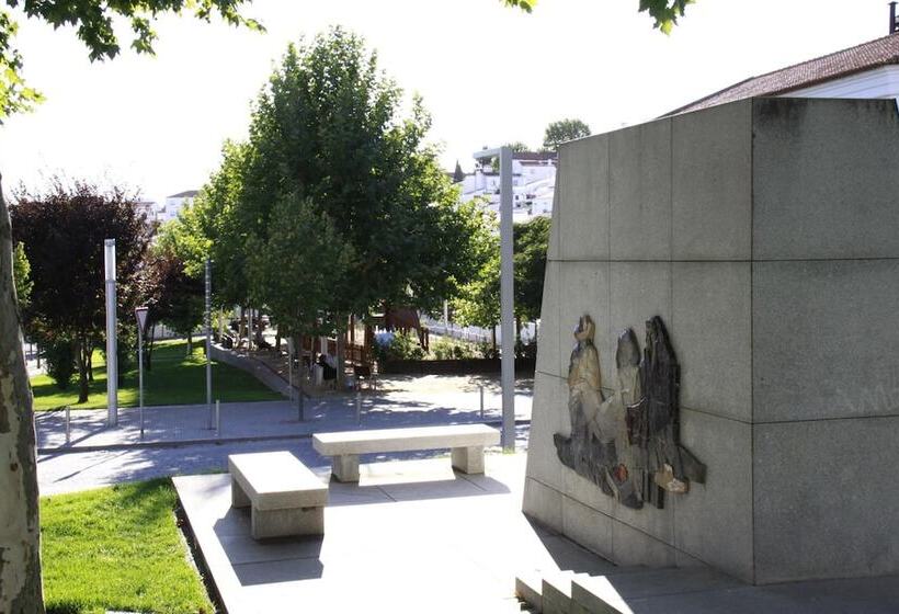 هتل Casa Do Plátano   Arraiolos