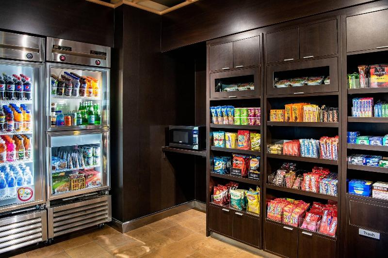 בית מלון כפרי Courtyard By Marriott Edmonton West