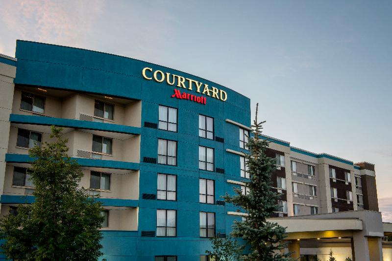 فندق Courtyard By Marriott Edmonton West