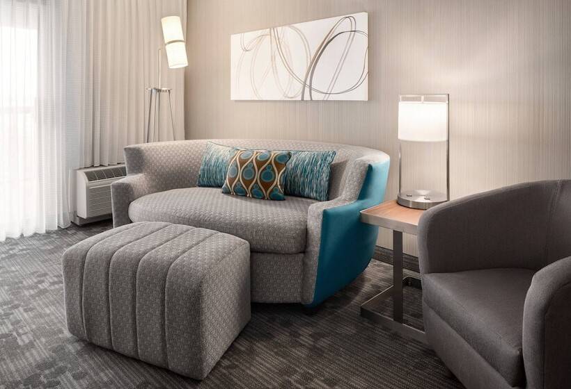 فندق Courtyard Chicago Bloomingdale