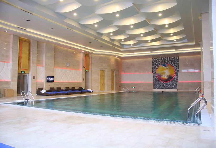 فندق Crowne Plaza Dandong