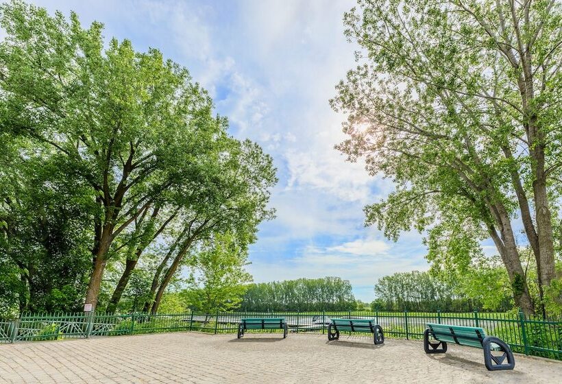 ホテル Days Inn By Wyndham Berthierville