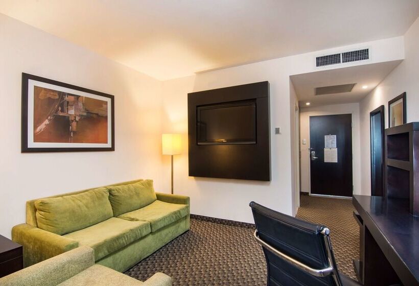 Doubletree By Hilton Hotel Queretaro