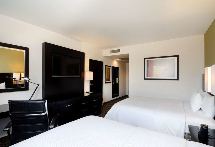 Doubletree By Hilton Hotel Queretaro