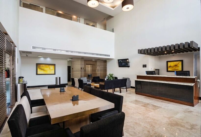 Doubletree By Hilton Hotel Queretaro