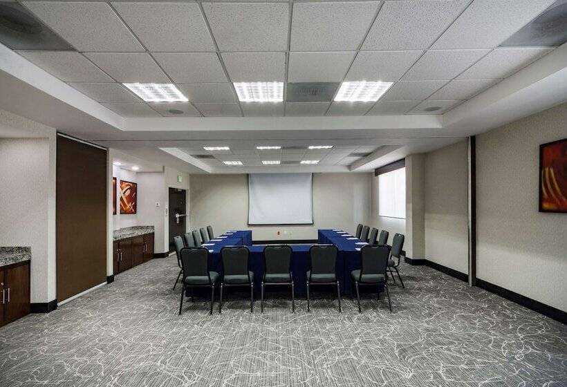 Doubletree By Hilton Hotel Queretaro