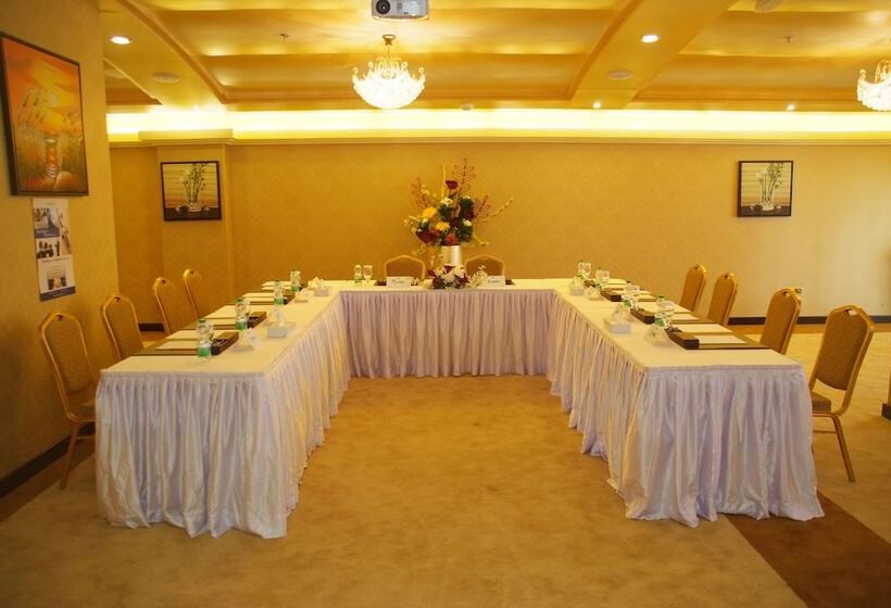 Garden Hotel Muscat By Royal Titan Group