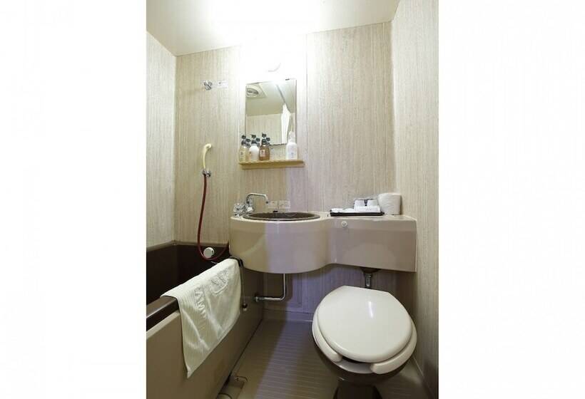 فندق Grampus Inn Osaka