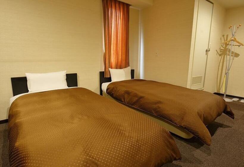 فندق Grampus Inn Osaka