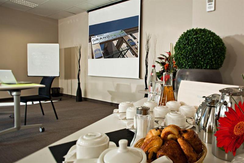 ホテル Grand Prix Hôtel & Restaurant