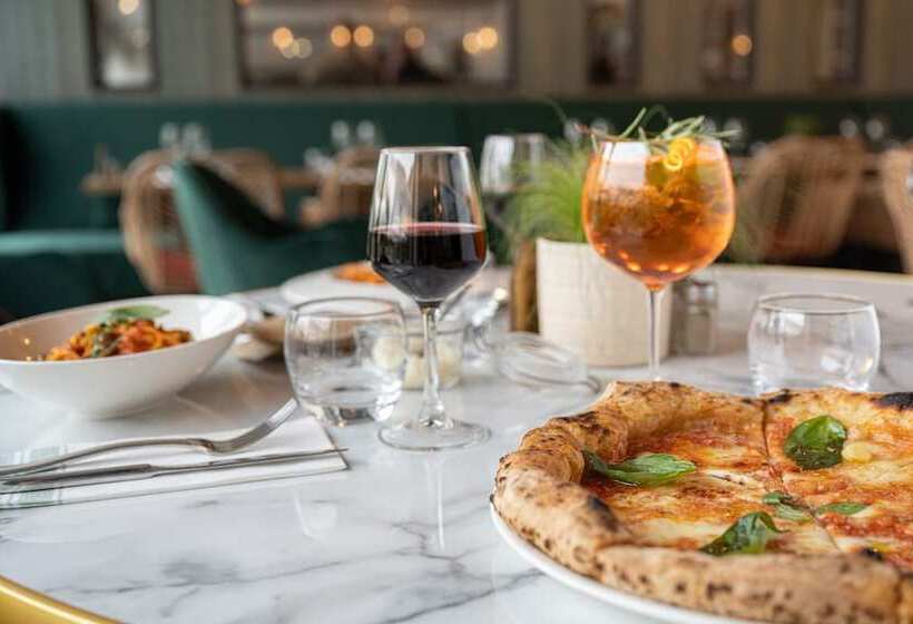 ホテル Grand Prix Hôtel & Restaurant