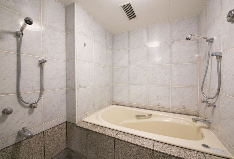 فندق Green Park Tsu