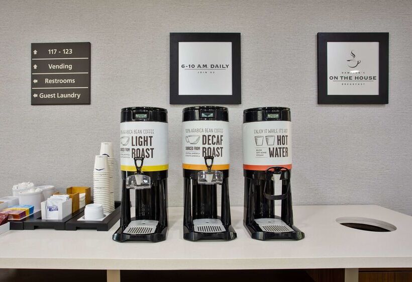 فندق Hampton Inn & Suites Tampa East