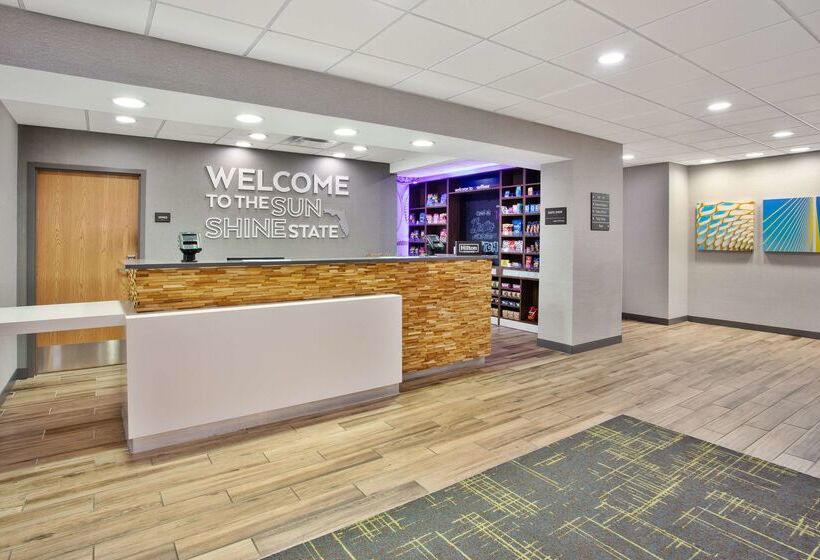 فندق Hampton Inn & Suites Tampa East