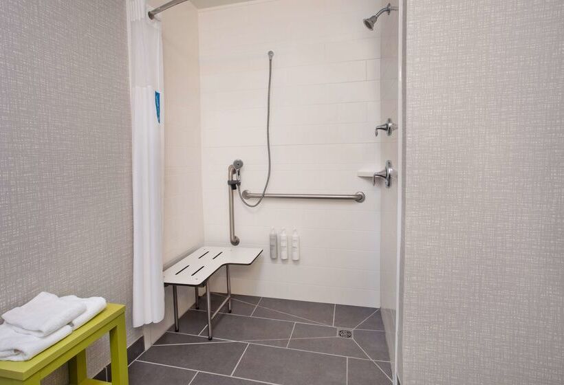 فندق Hampton Inn & Suites Tampa East