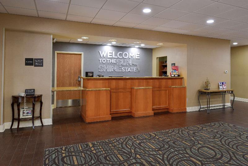 فندق Hampton Inn & Suites Tampa East
