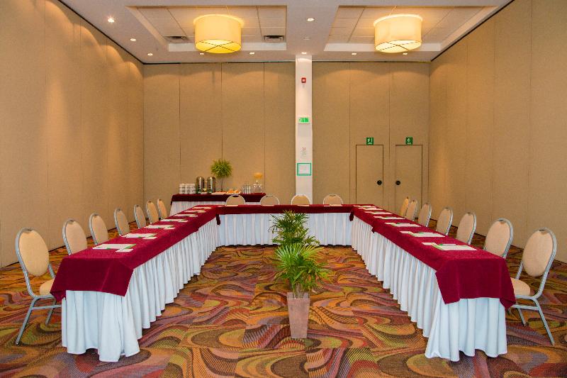 בית מלון כפרי Holiday Inn Acapulco La Isla, An Ihg