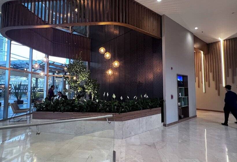 Отель Holiday Inn Bogota Airport, An Ihg